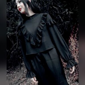 Lively ghosts Zebulon Ruffle Blouse Black